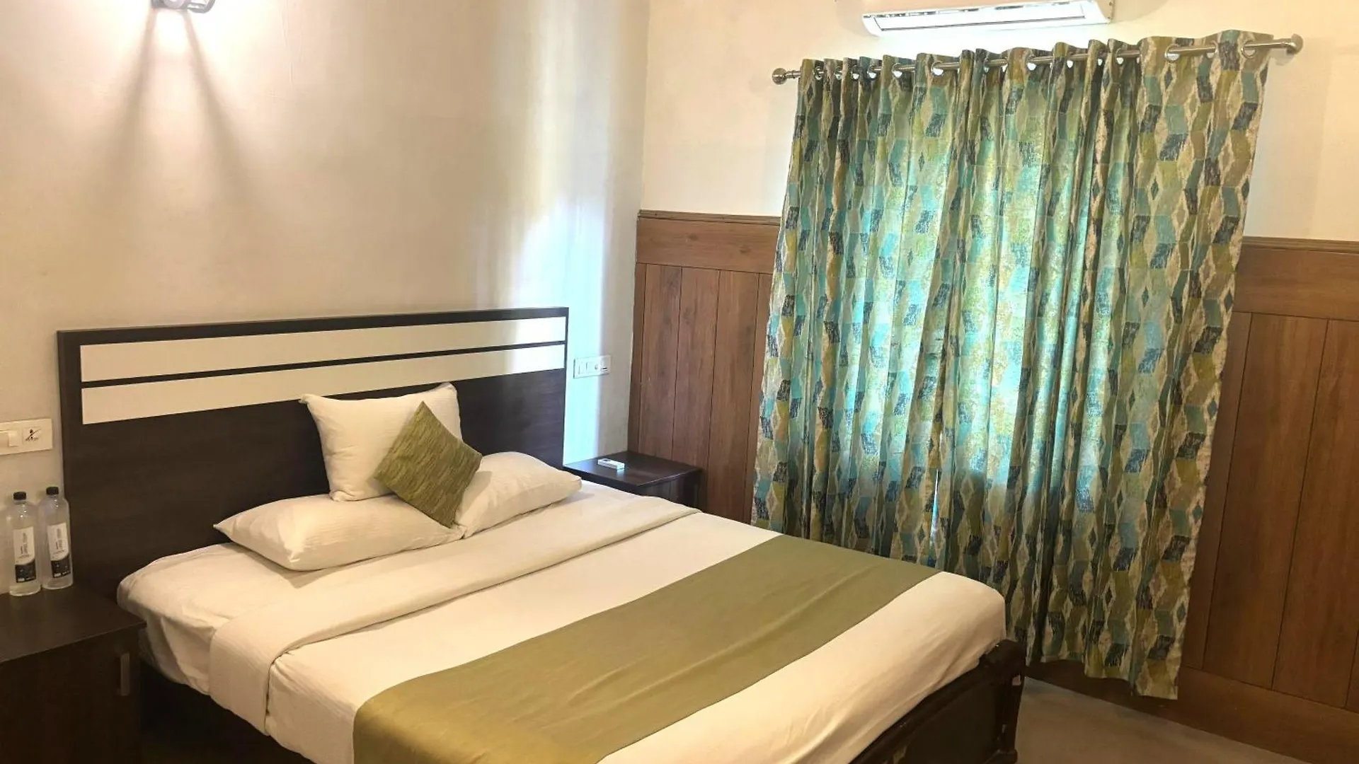 Lakkidi Village Resort Wayanad Витхири 4*,